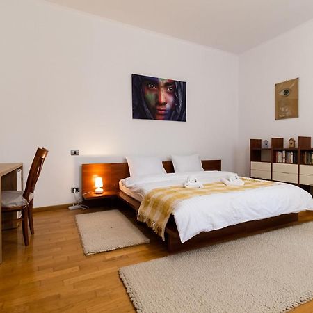 Residence 48 Beautiful Building Within Moments From The Old Town Of Brasov Ngoại thất bức ảnh