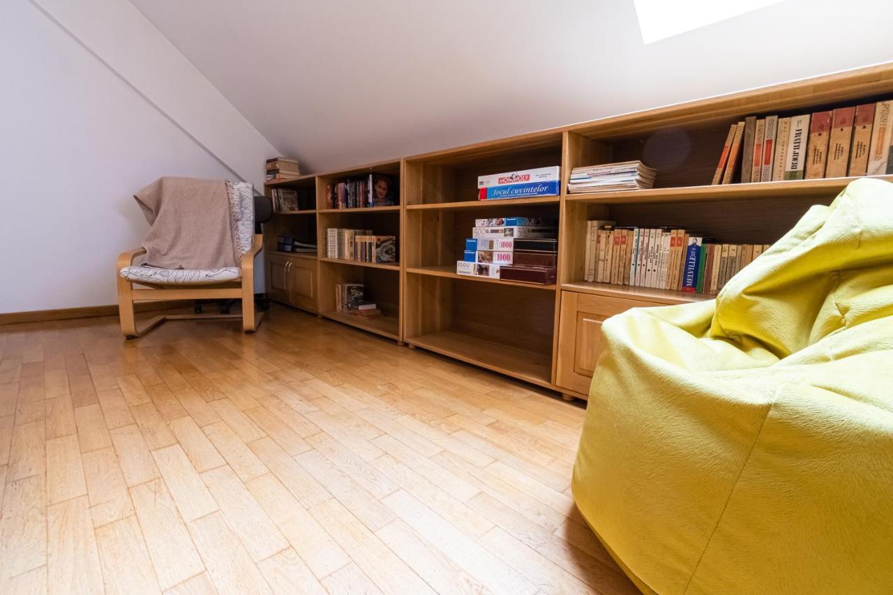 Residence 48 Beautiful Building Within Moments From The Old Town Of Brasov Ngoại thất bức ảnh