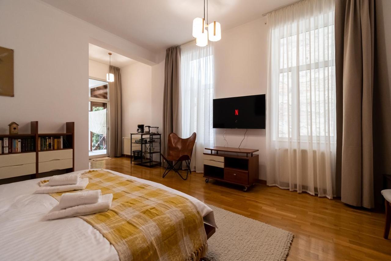 Residence 48 Beautiful Building Within Moments From The Old Town Of Brasov Ngoại thất bức ảnh