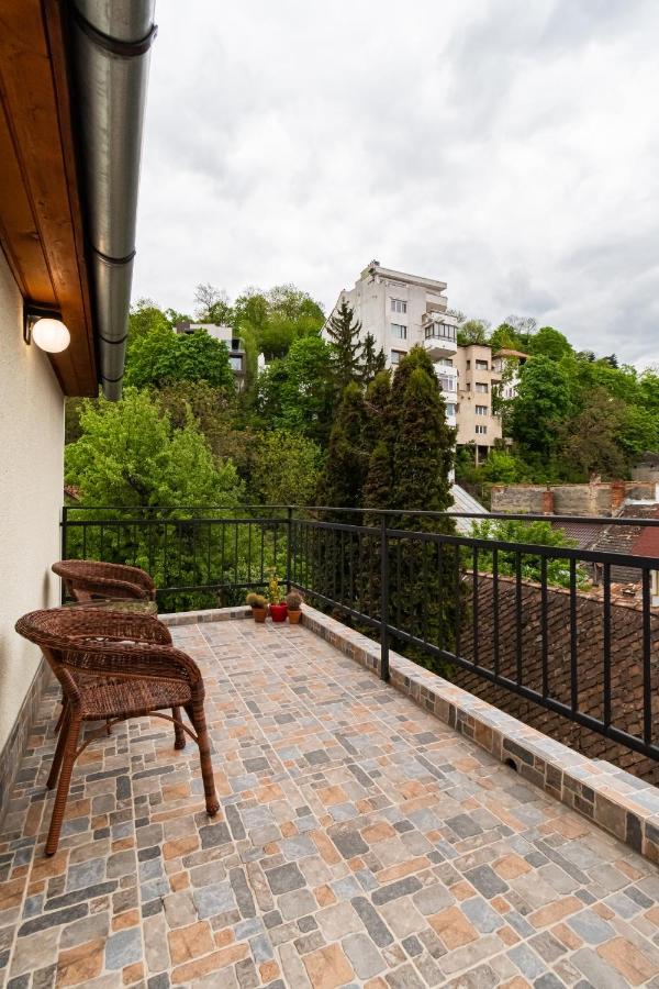 Residence 48 Beautiful Building Within Moments From The Old Town Of Brasov Ngoại thất bức ảnh