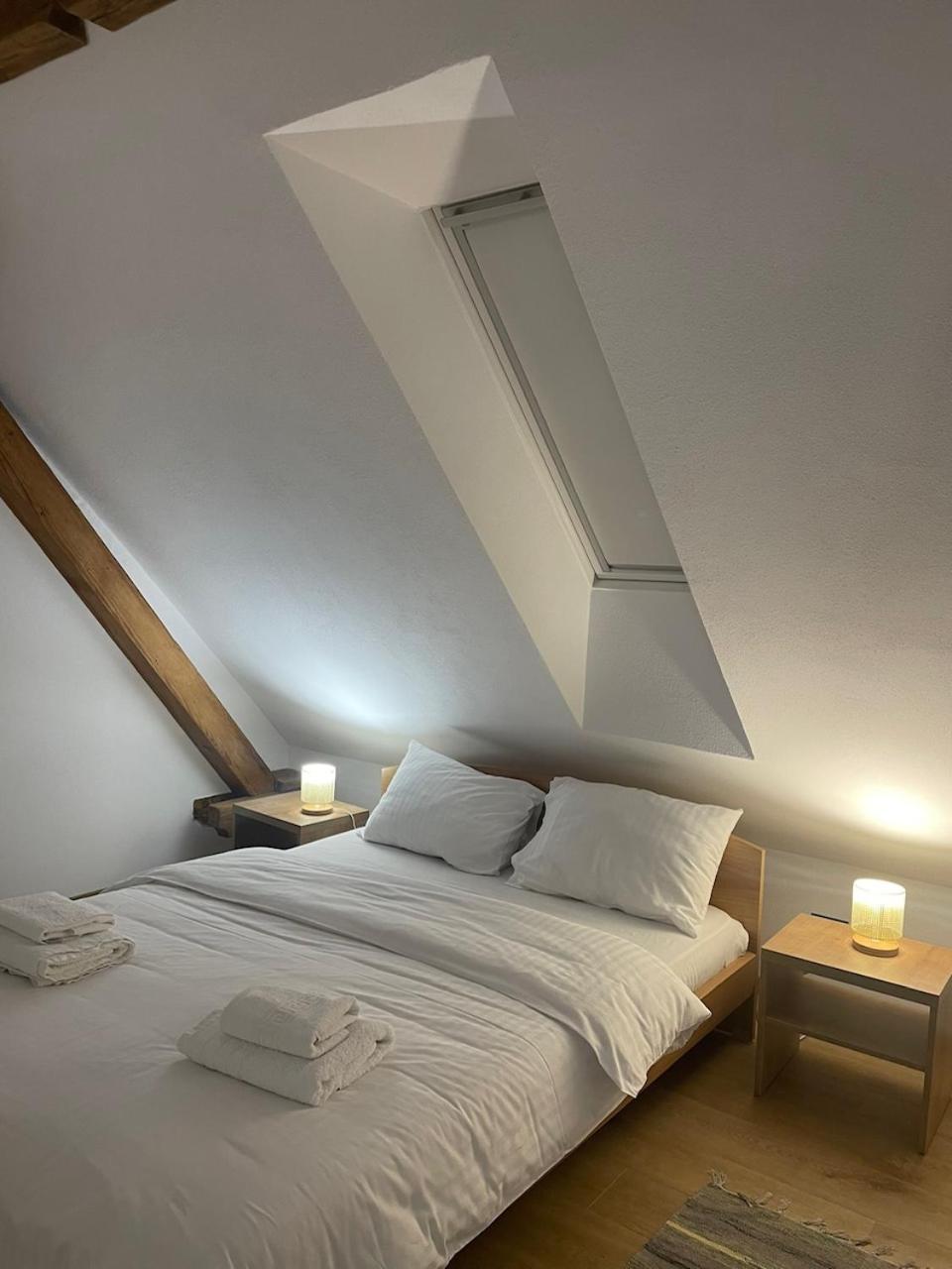 Residence 48 Beautiful Building Within Moments From The Old Town Of Brasov Ngoại thất bức ảnh