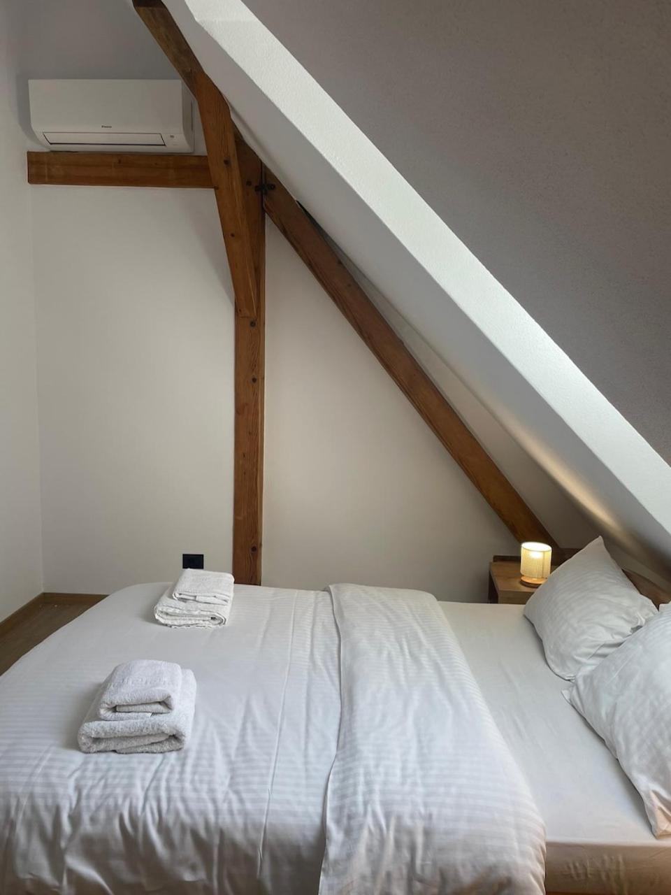 Residence 48 Beautiful Building Within Moments From The Old Town Of Brasov Ngoại thất bức ảnh