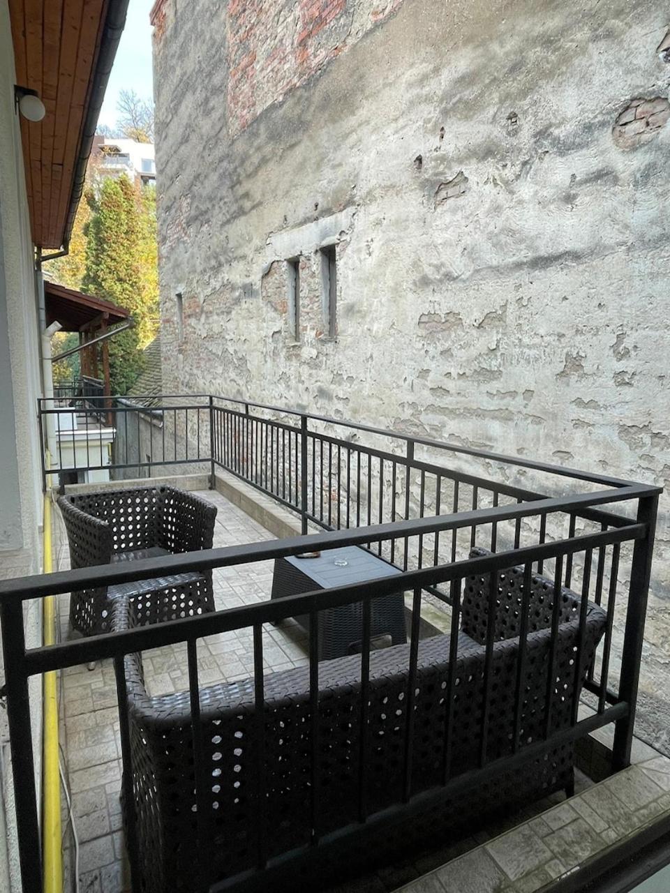 Residence 48 Beautiful Building Within Moments From The Old Town Of Brasov Ngoại thất bức ảnh